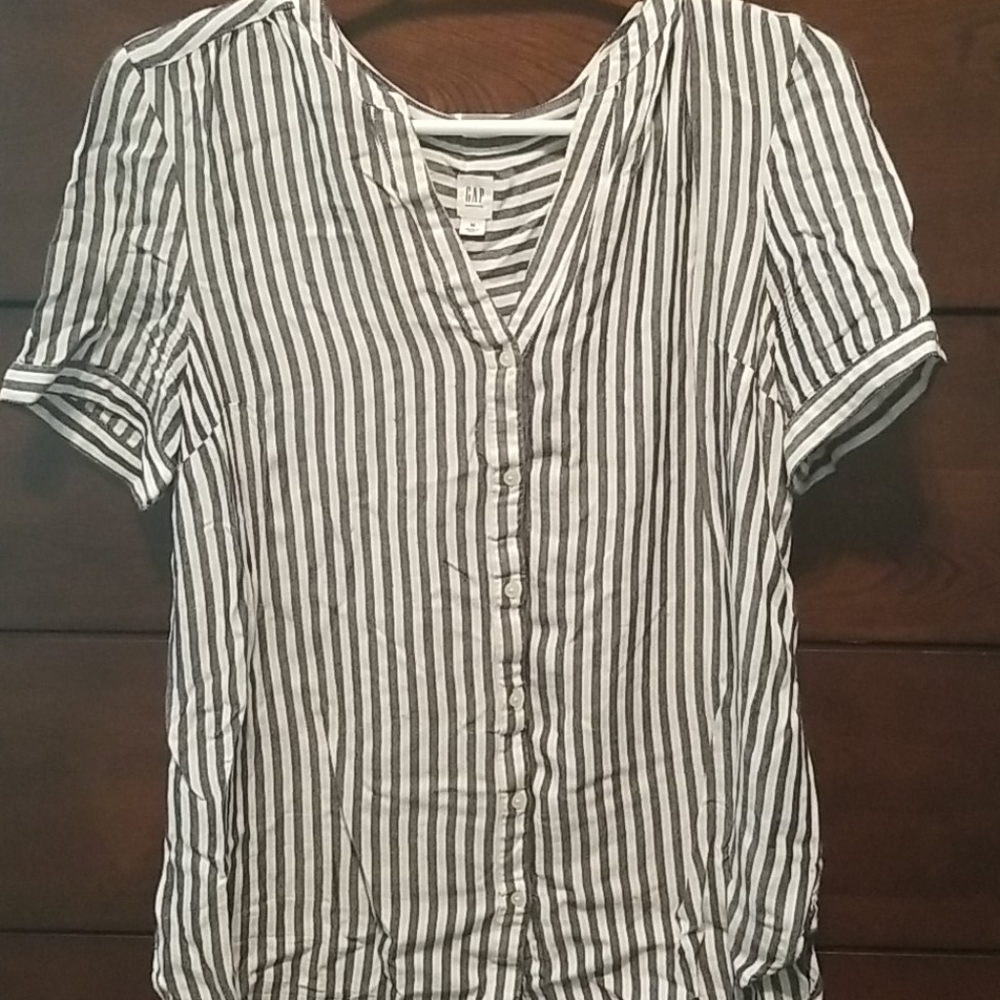 Maternity blouses